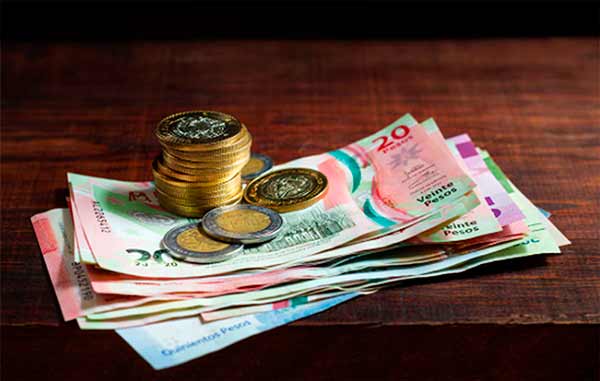 Dinero en efectivo sigue siendo base de la economía mexicana, afirma César Francisco Duarte Rivera