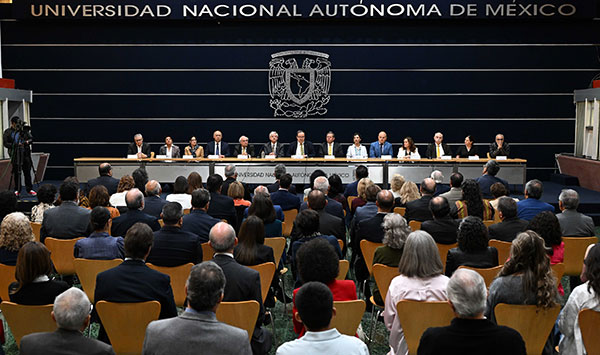 Recibe el Rector Lomelí las recomendaciones de la Comisión Técnica para revisar el Proceso de Ingreso a la Licenciatura 2026-2027/1 de la UNAM