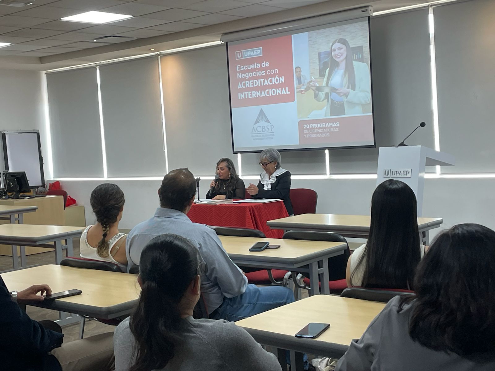 UPAEP consolida su formación en fisioterapia oncológica