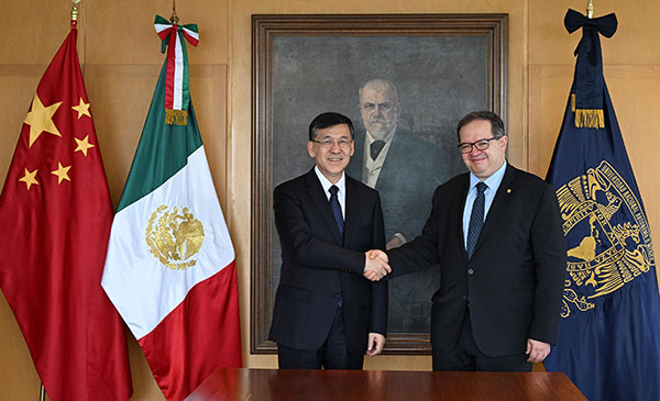 Recibe el Rector Lomelí al ministro de Ciencia y Tecnología de la República Popular China, Yin Hejun