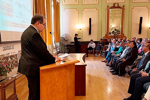 México necesita expandir la educación superior: Rector Lomelí