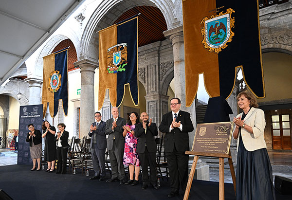 Celebra la UNAM 475 años de tradición universitaria y de construir futuros