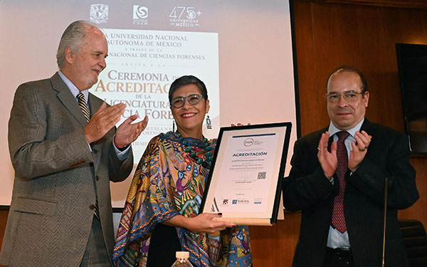 Acreditan la licenciatura en Ciencia Forense de la UNAM por sus contribuciones al sistema de justicia