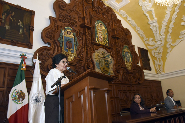 Entrega Rectora Lilia Cedillo reconocimientos a la primera generación de egresados de la FACUFI